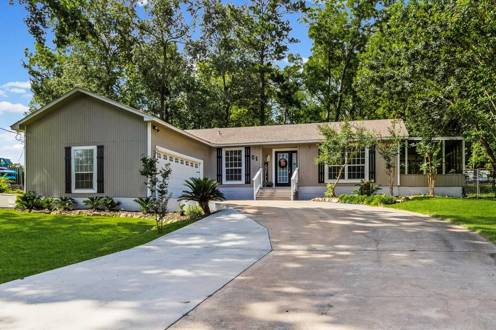 51 Rustling Oaks Street Coldspring, TX 77331