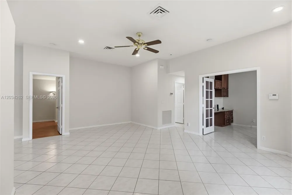 6530 Sandpiper Dr Coconut Creek, FL 33073