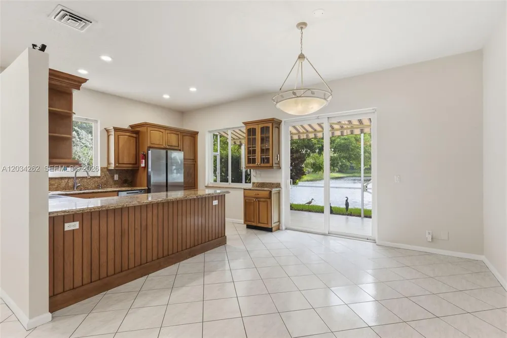 6530 Sandpiper Dr Coconut Creek, FL 33073