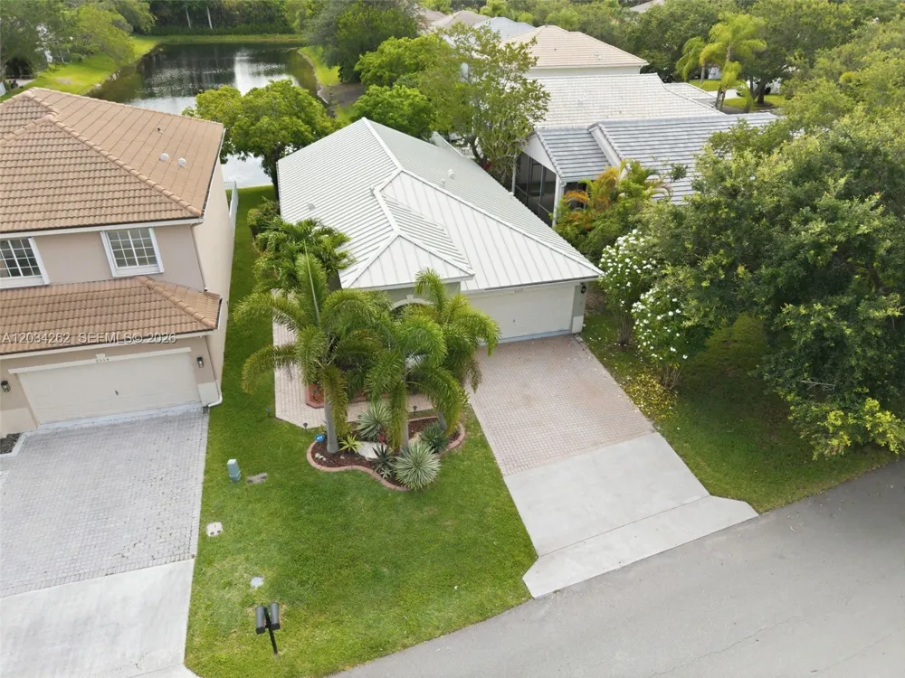 6530 Sandpiper Dr Coconut Creek, FL 33073