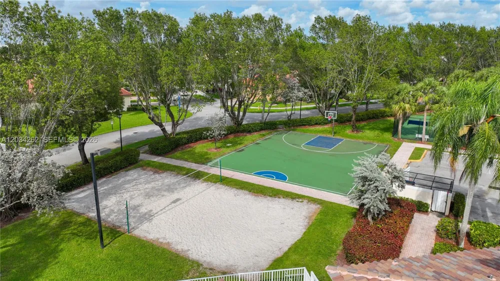 6530 Sandpiper Dr Coconut Creek, FL 33073