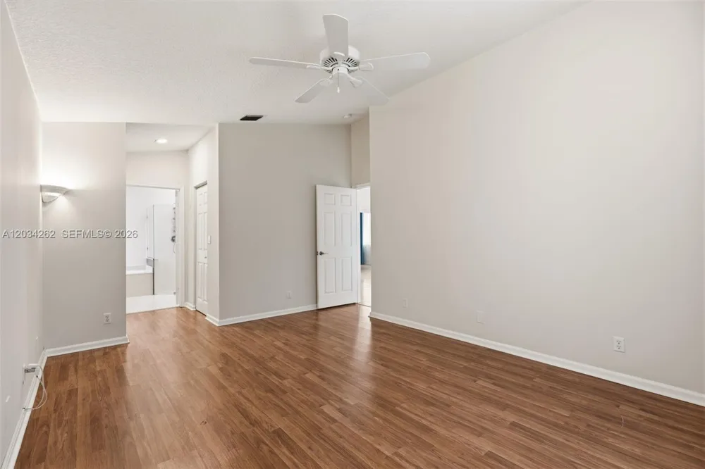 6530 Sandpiper Dr Coconut Creek, FL 33073