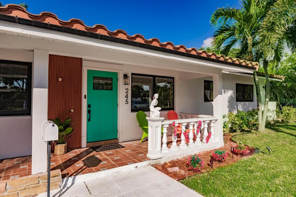 245 Tradewinds Avenue Lauderdale By The Sea, FL 33308