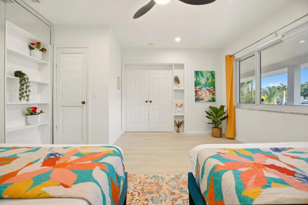 245 Tradewinds Avenue Lauderdale By The Sea, FL 33308