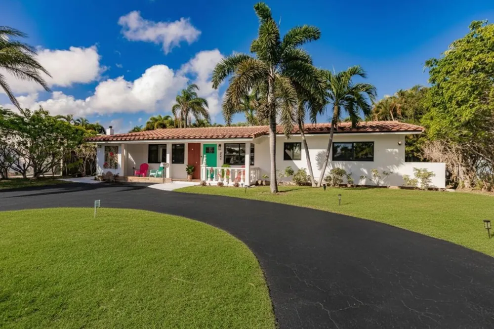 245 Tradewinds Avenue Lauderdale By The Sea, FL 33308