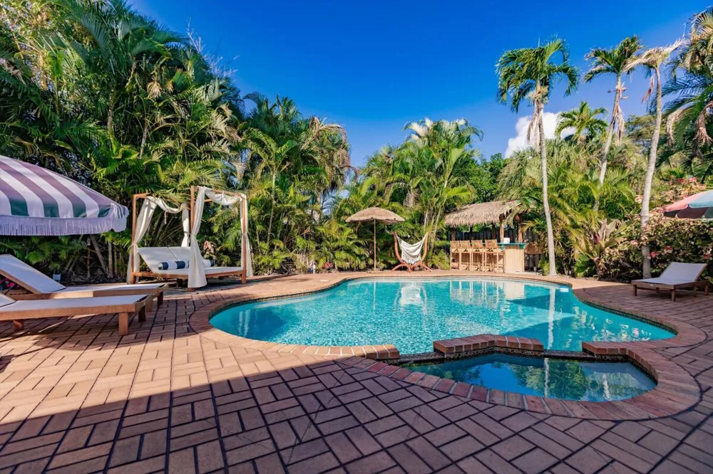 245 Tradewinds Avenue Lauderdale By The Sea, FL 33308