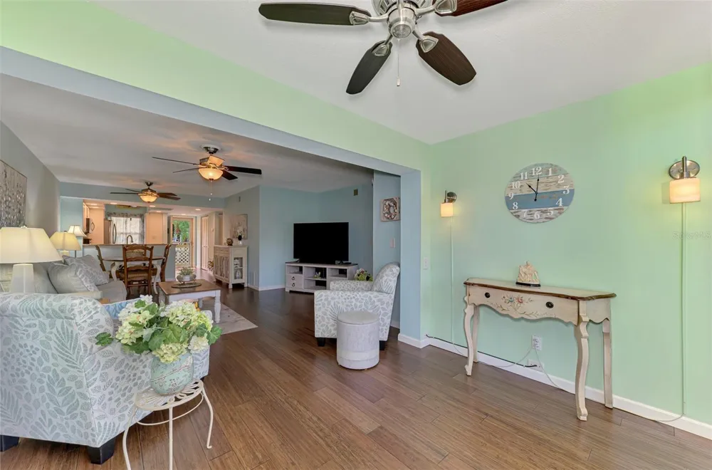 433 CERROMAR LANE #341 Venice, FL 34293