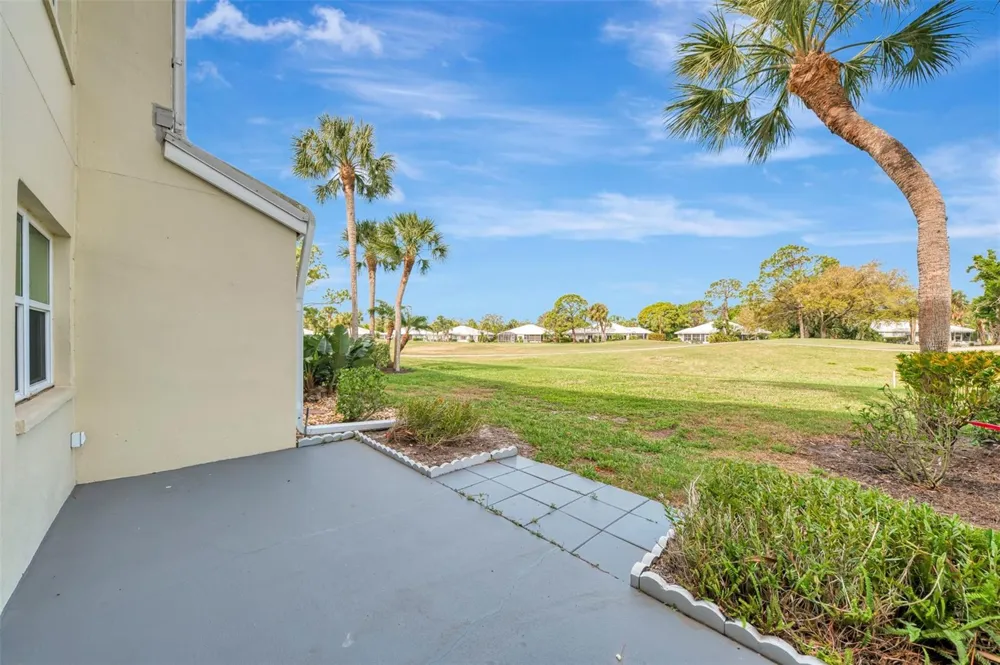 433 CERROMAR LANE #341 Venice, FL 34293