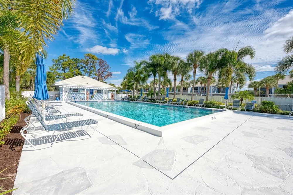 433 CERROMAR LANE #341 Venice, FL 34293