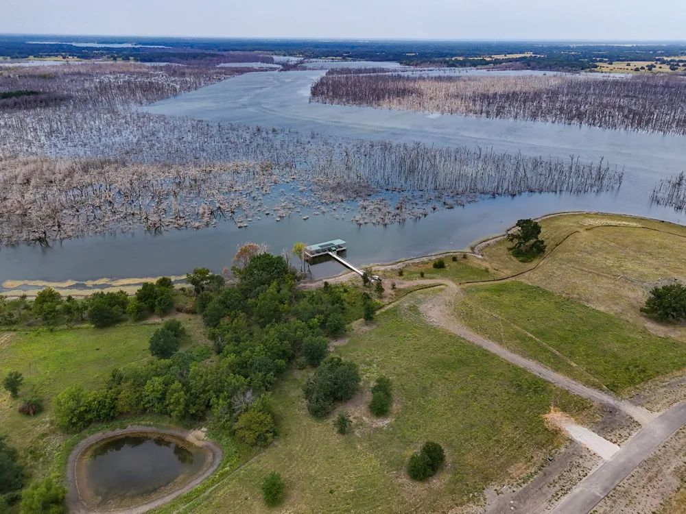 610 Waters Edge Way Dodd City, TX 75438