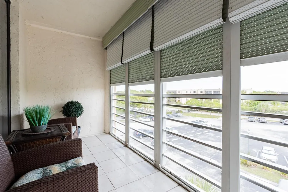 2811 Somerset Drive #412 Lauderdale Lakes, FL 33311