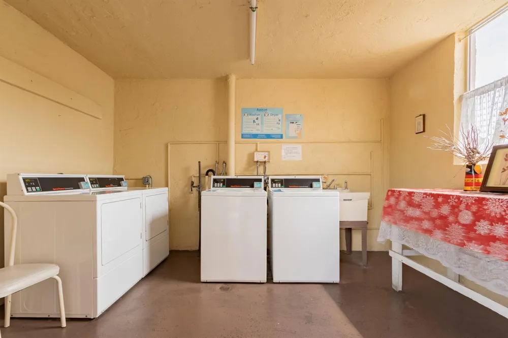 2811 Somerset Drive #412 Lauderdale Lakes, FL 33311