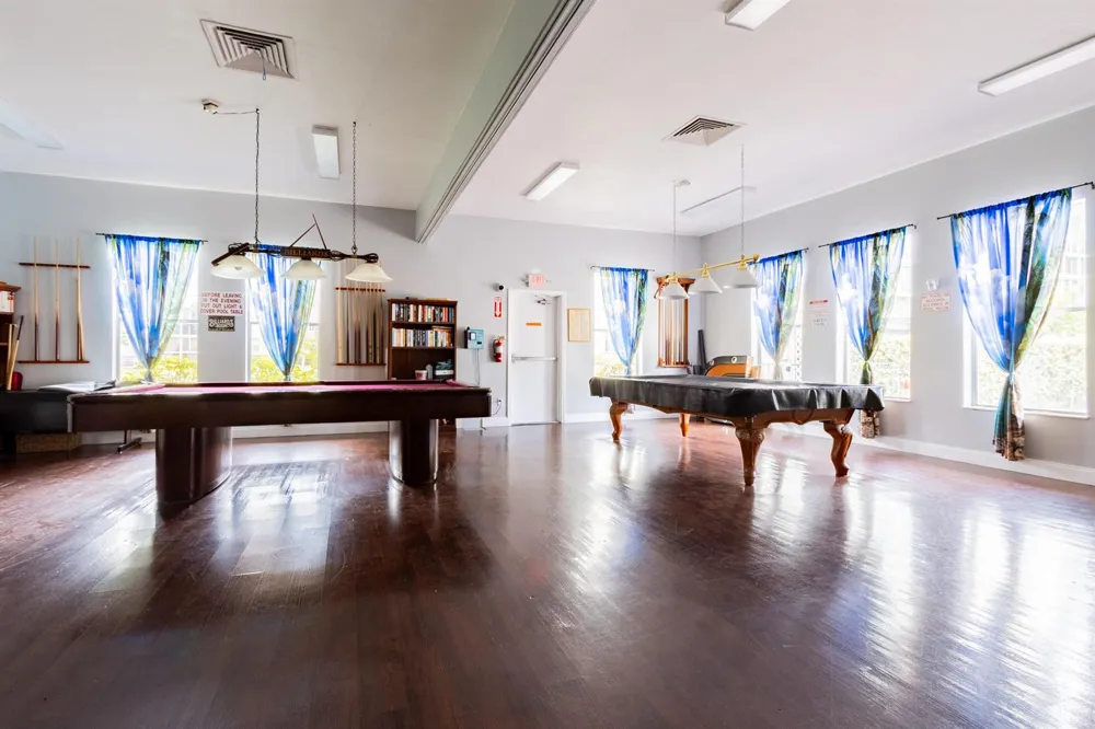 2811 Somerset Drive #412 Lauderdale Lakes, FL 33311