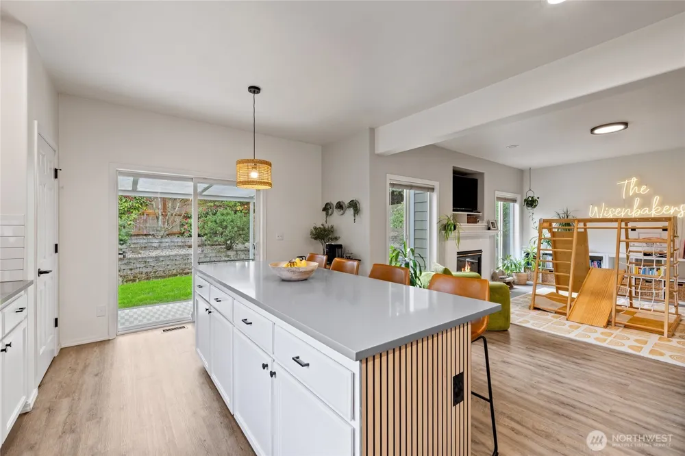 38040 37th Place S Auburn, WA 98001
