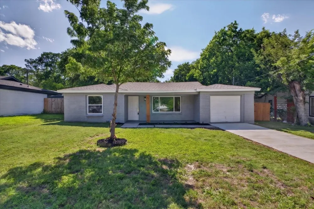 512 Mirike Drive White Settlement, TX 76108