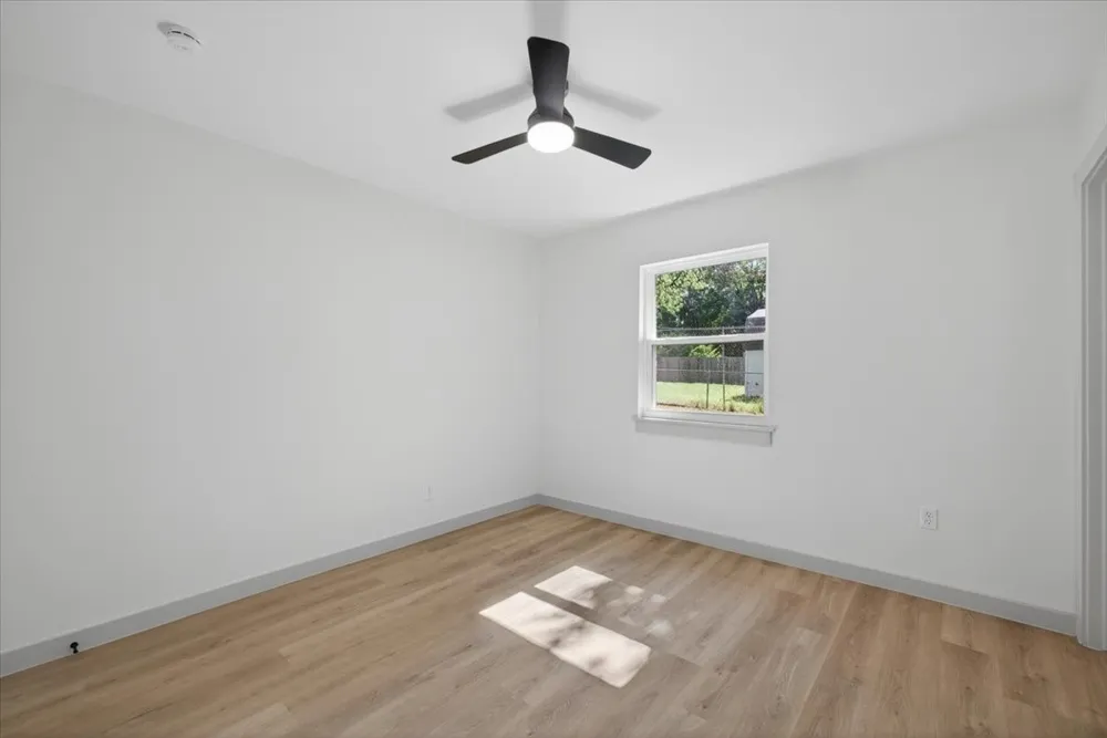 512 Mirike Drive White Settlement, TX 76108