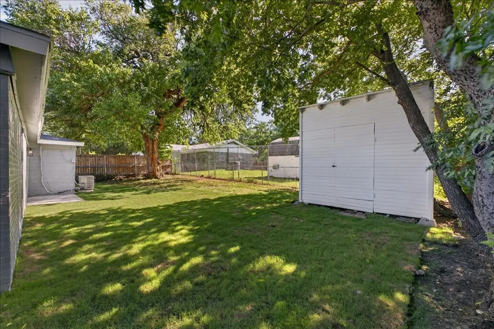 512 Mirike Drive White Settlement, TX 76108
