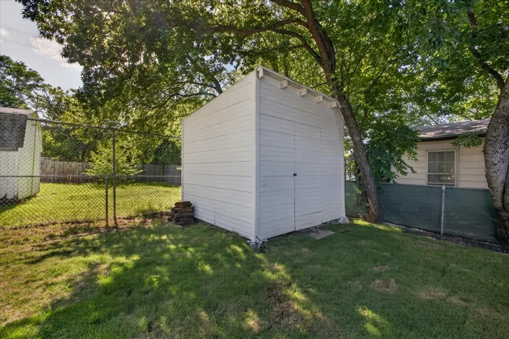 512 Mirike Drive White Settlement, TX 76108