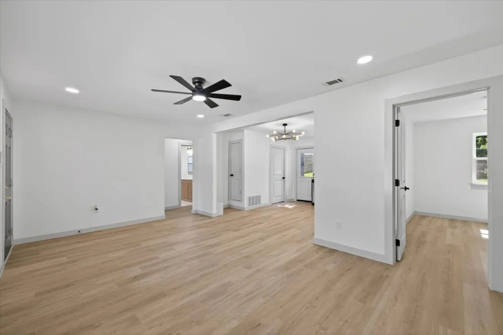 512 Mirike Drive White Settlement, TX 76108