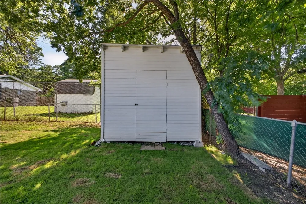512 Mirike Drive White Settlement, TX 76108
