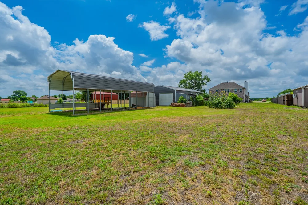 14797 County Road 489 Nevada, TX 75173