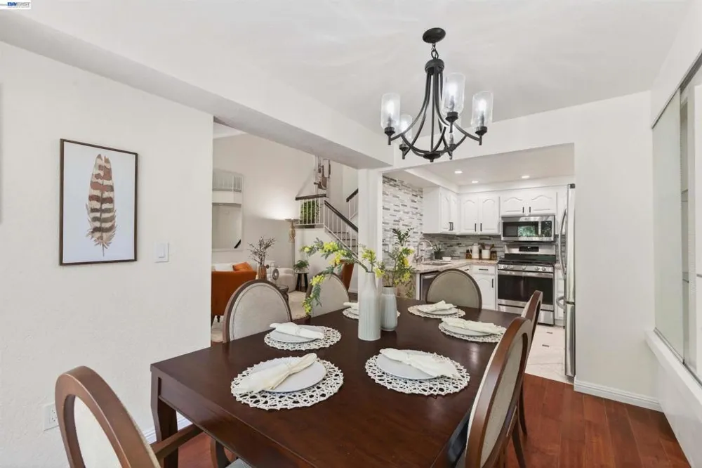 7483 Stonedale Dr Pleasanton, CA 94588