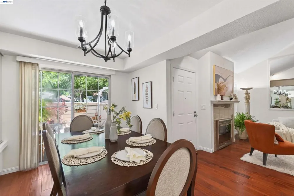 7483 Stonedale Dr Pleasanton, CA 94588