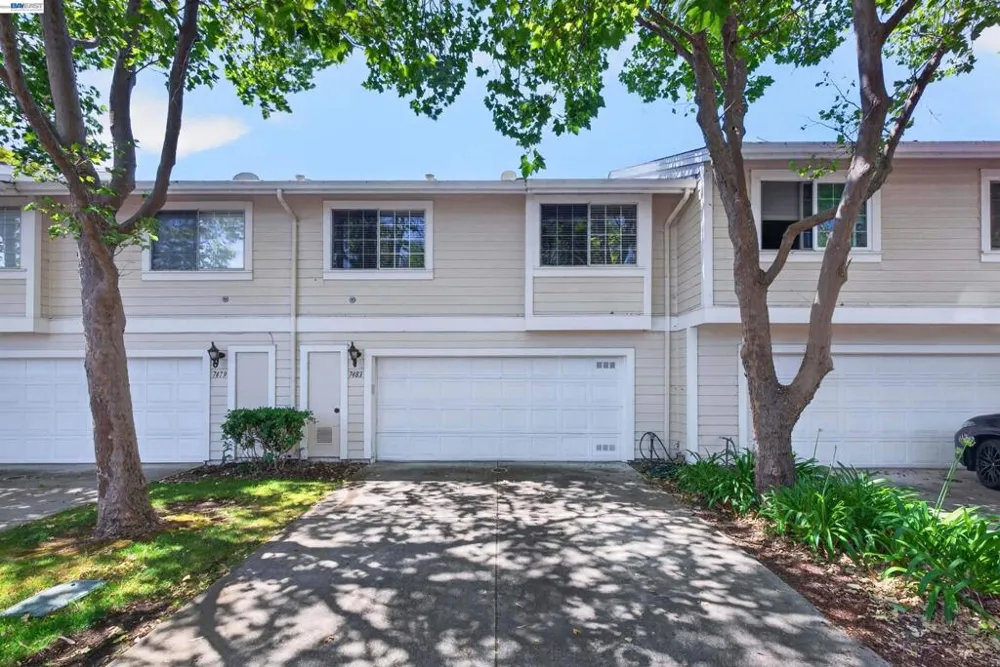 7483 Stonedale Dr Pleasanton, CA 94588