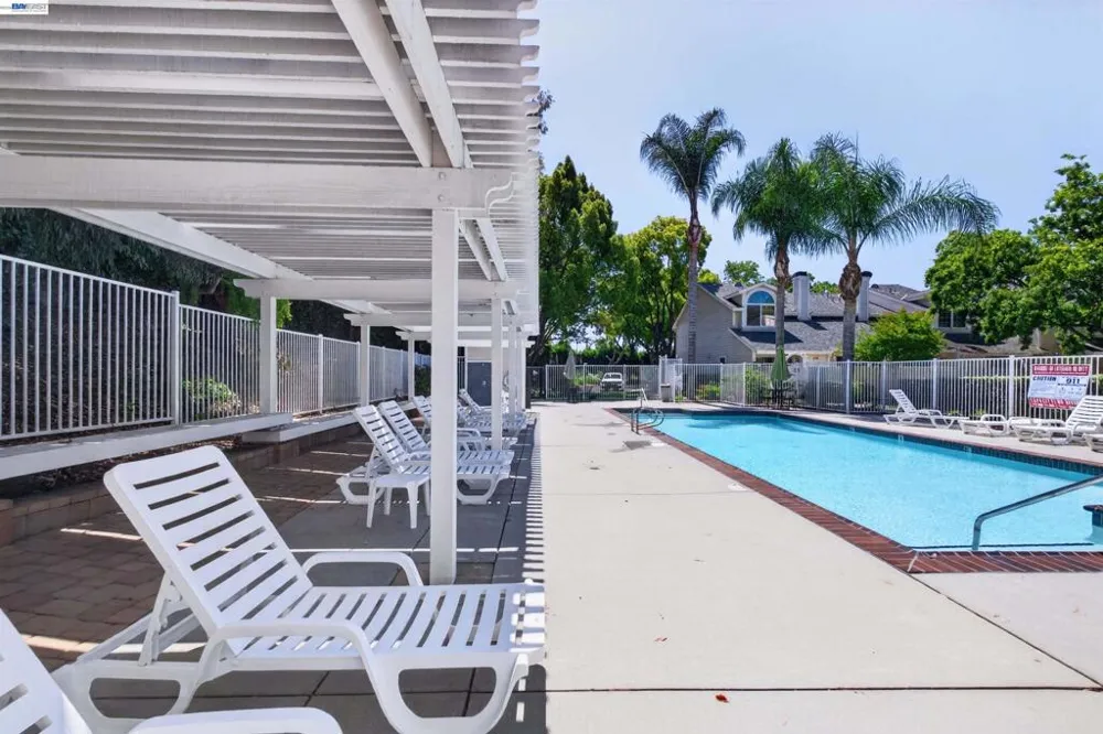 7483 Stonedale Dr Pleasanton, CA 94588