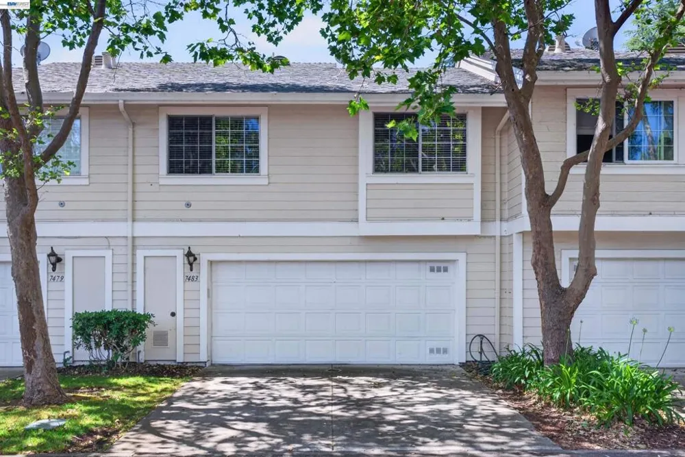 7483 Stonedale Dr Pleasanton, CA 94588