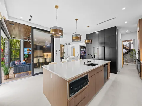 609 Poinciana Drive