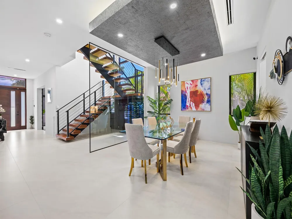 609 Poinciana Drive Fort Lauderdale, FL 33301