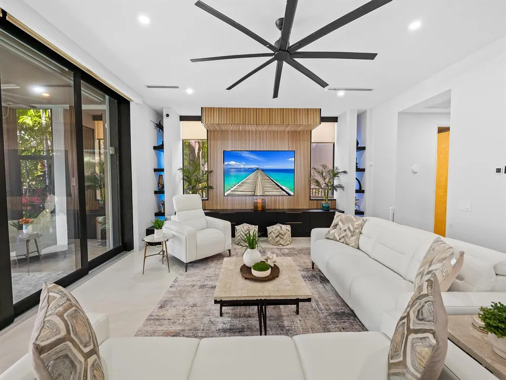 609 Poinciana Drive Fort Lauderdale, FL 33301