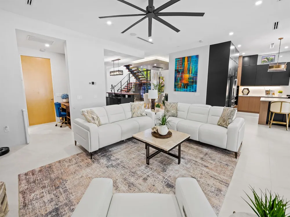 609 Poinciana Drive Fort Lauderdale, FL 33301