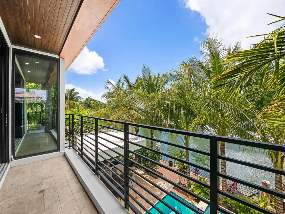 609 Poinciana Drive Fort Lauderdale, FL 33301