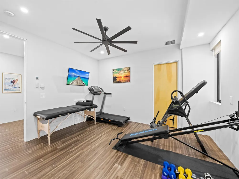 609 Poinciana Drive Fort Lauderdale, FL 33301