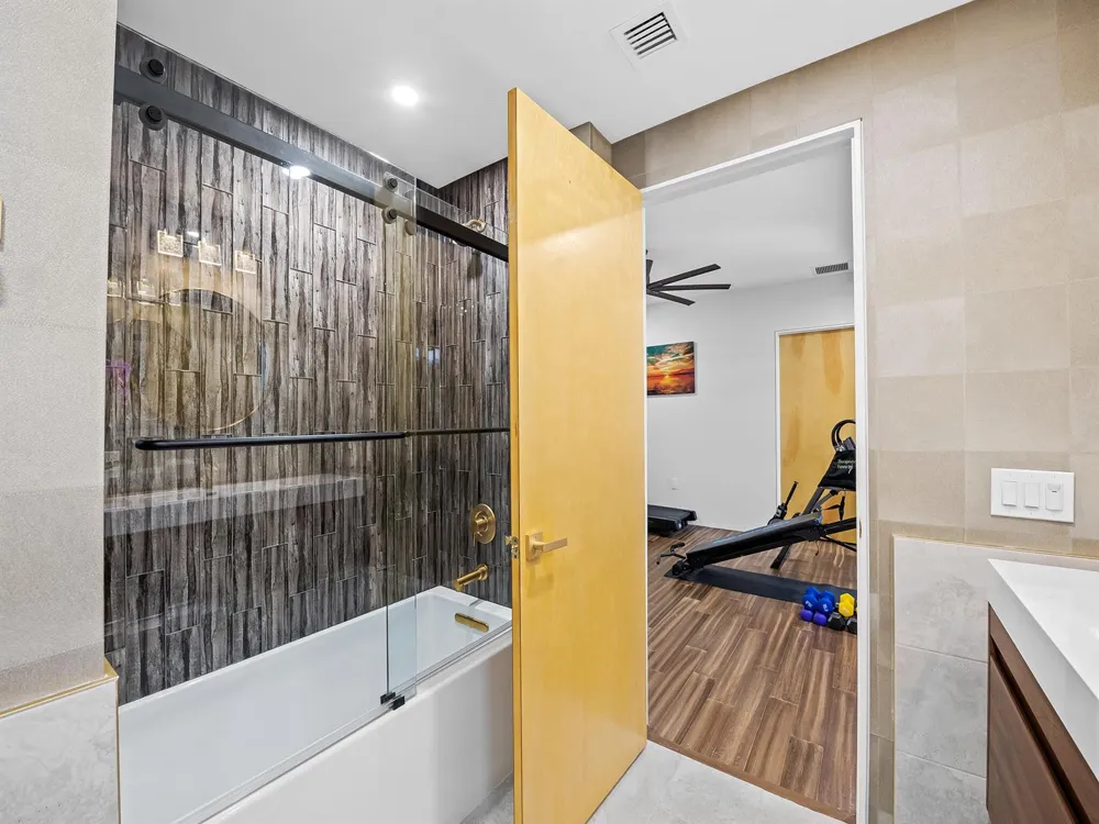 609 Poinciana Drive Fort Lauderdale, FL 33301