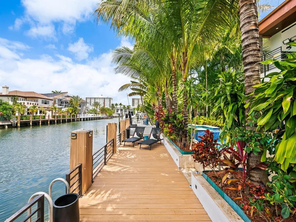 609 Poinciana Drive Fort Lauderdale, FL 33301