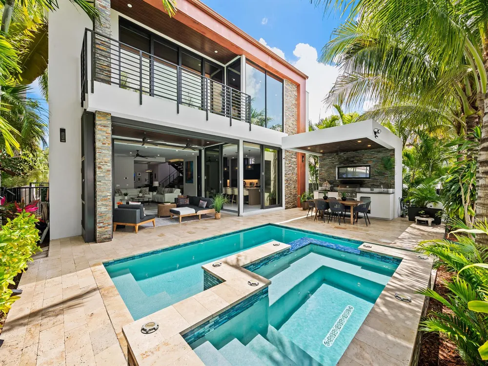 609 Poinciana Drive Fort Lauderdale, FL 33301