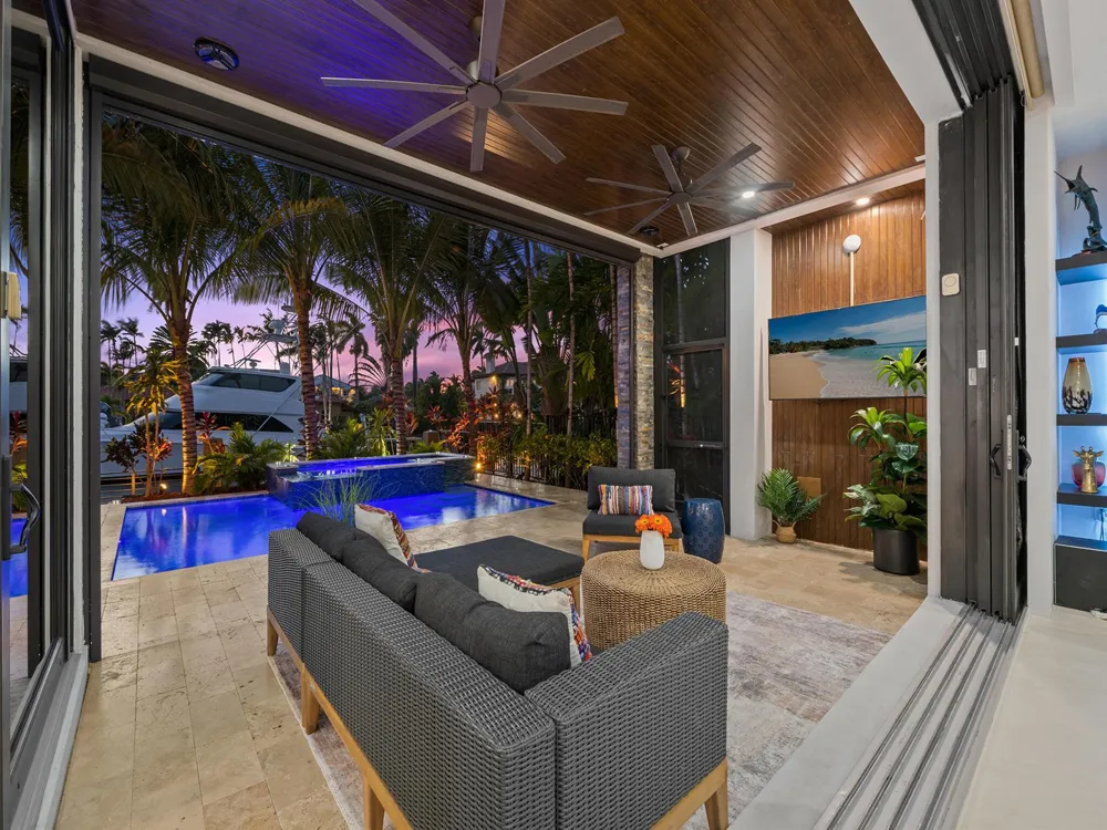 609 Poinciana Drive Fort Lauderdale, FL 33301