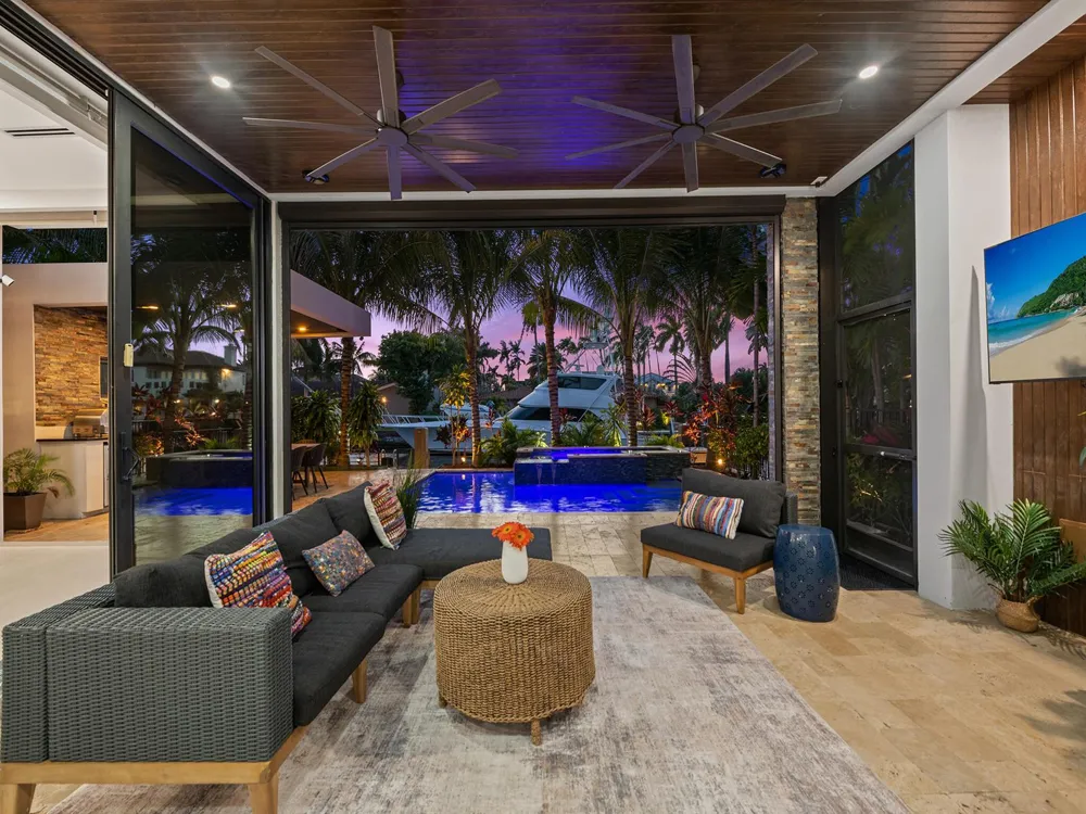 609 Poinciana Drive Fort Lauderdale, FL 33301