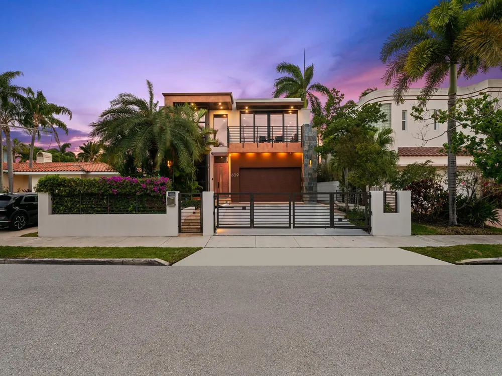 609 Poinciana Drive Fort Lauderdale, FL 33301