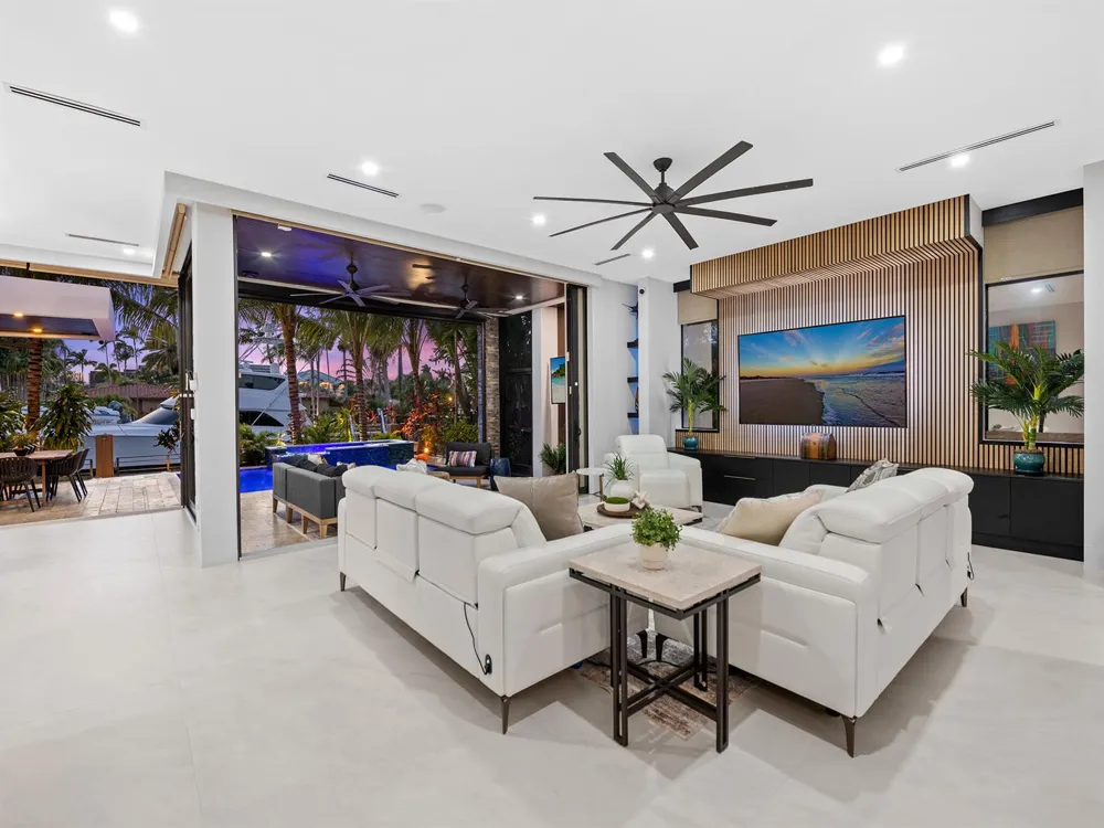 609 Poinciana Drive Fort Lauderdale, FL 33301