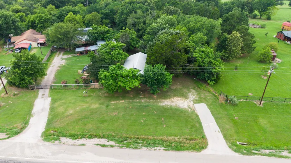 1821 State Highway 19 Emory, TX 75440
