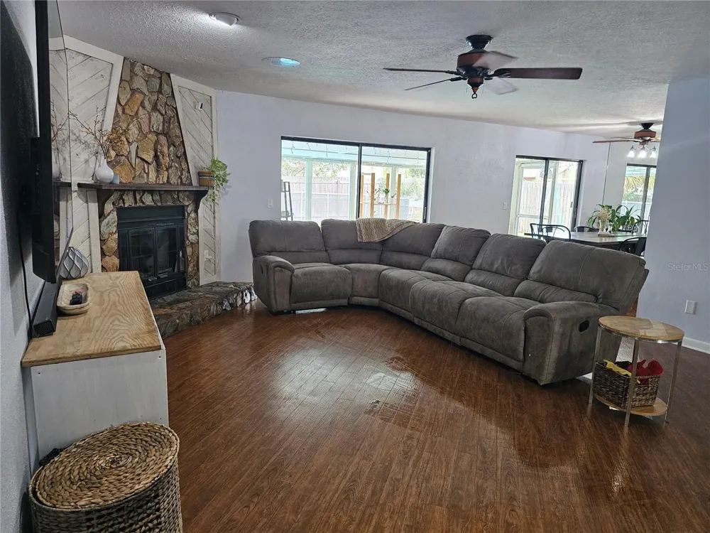 18322 SWAN LAKE DRIVE Lutz, FL 33549