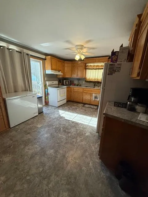 109 S Griffin Street Lakefield, MN 56150