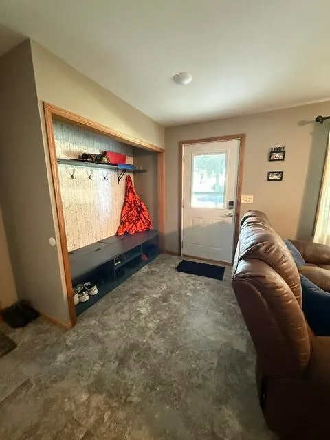 109 S Griffin Street Lakefield, MN 56150