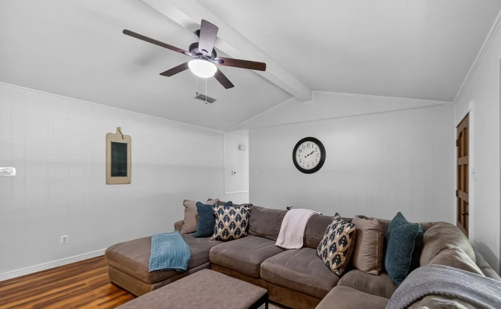 709 S Oak Street Van, TX 75790
