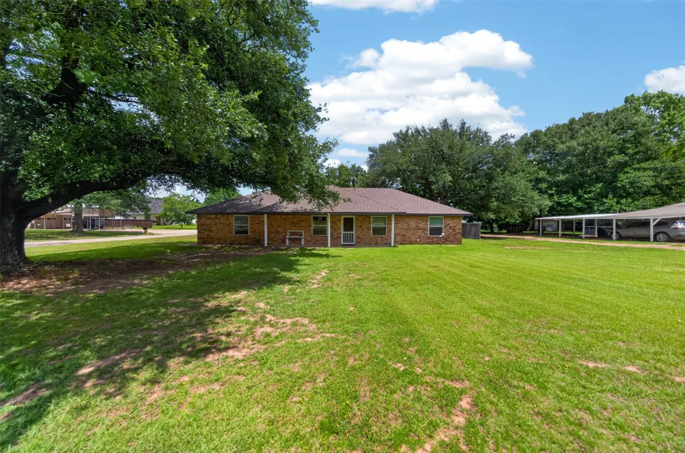 709 S Oak Street Van, TX 75790