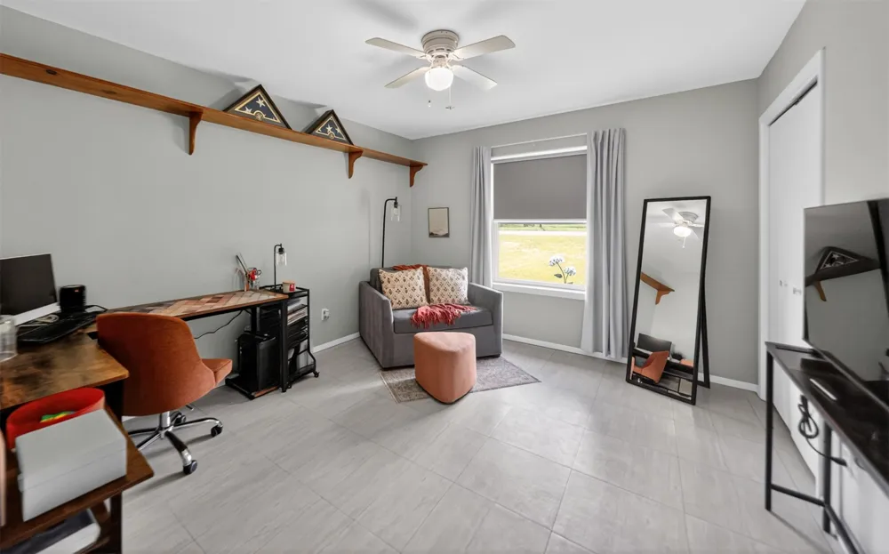 709 S Oak Street Van, TX 75790
